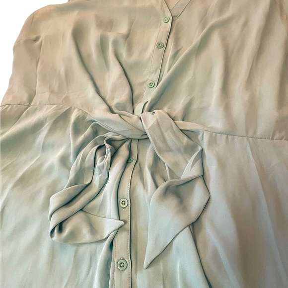 Torrid - Peplum Georgette Button-Front Tie-Front Blouse-Size 5X NWT - Picture 9 of 12